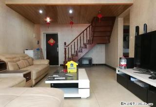 祥域 《新上》住家精装跃层套五 诚心出租200米地铁随时签约 - 成都28生活网 cd.28life.net