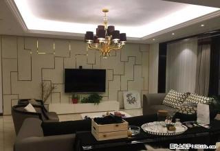 蓝光公馆1881豪装套三 顶楼带花园带车位出租 中央空调地暖 - 成都28生活网 cd.28life.net