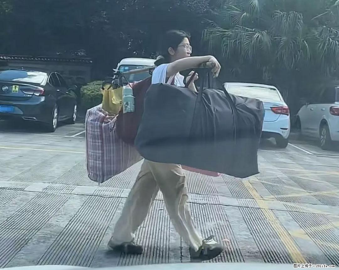 全网追的“扁担女孩”，找了一份暑假工，时薪12元 - 成都生活资讯 - 成都28生活网 cd.28life.net
